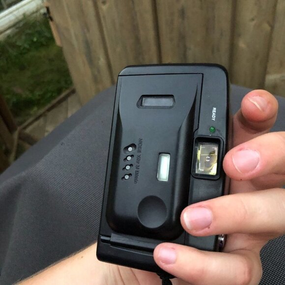 Polaroid 370 Date Back Compact 35mm Point and Shoot Film Camera UNTESTED - Picture 6 of 6